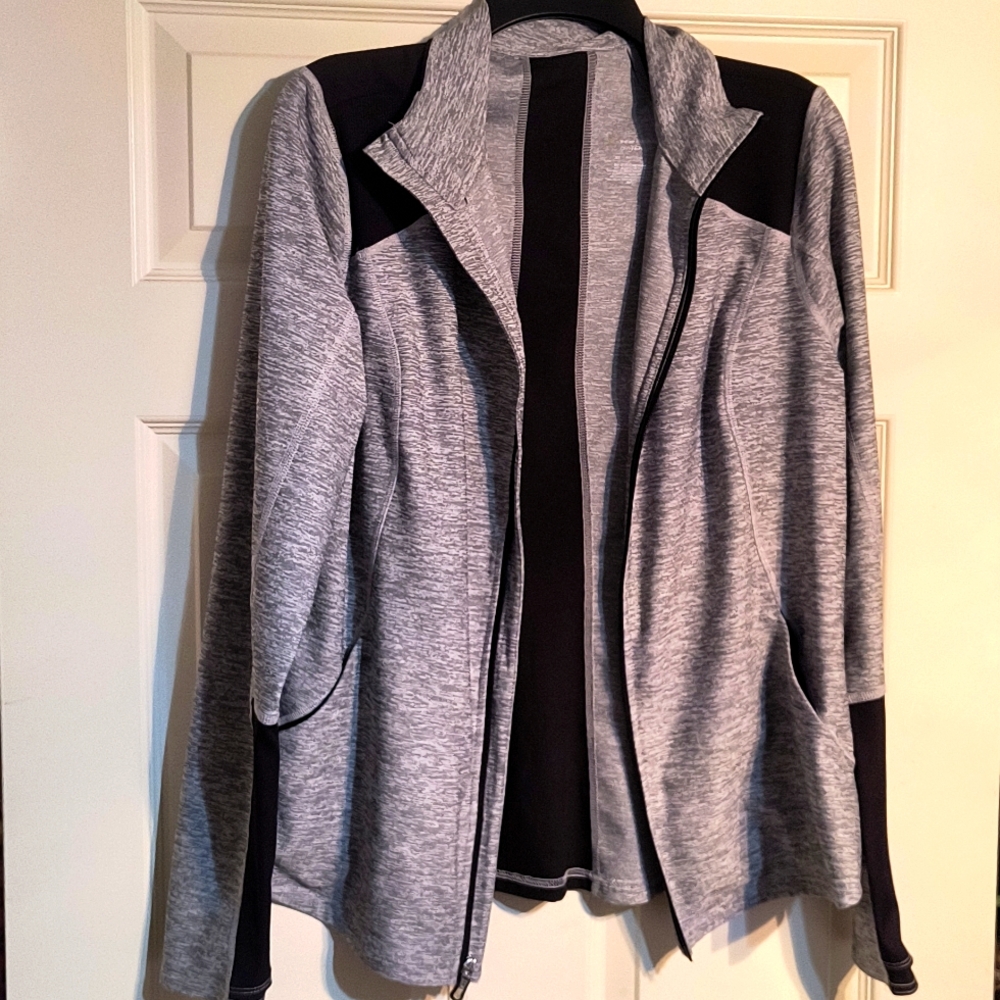 Black and gray jacket